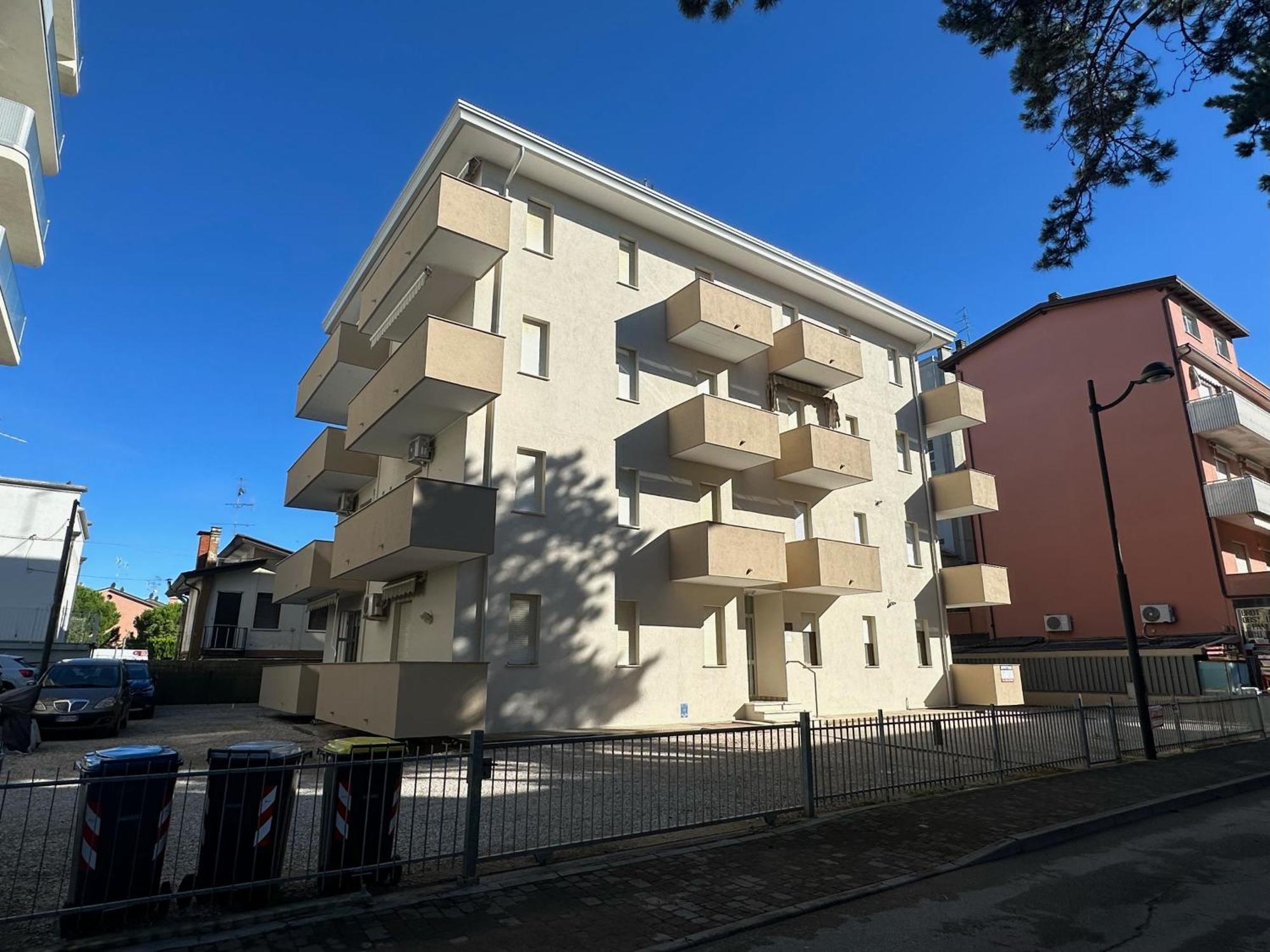 Condominio Cristina - Agenzia Cocal Каорле Экстерьер фото